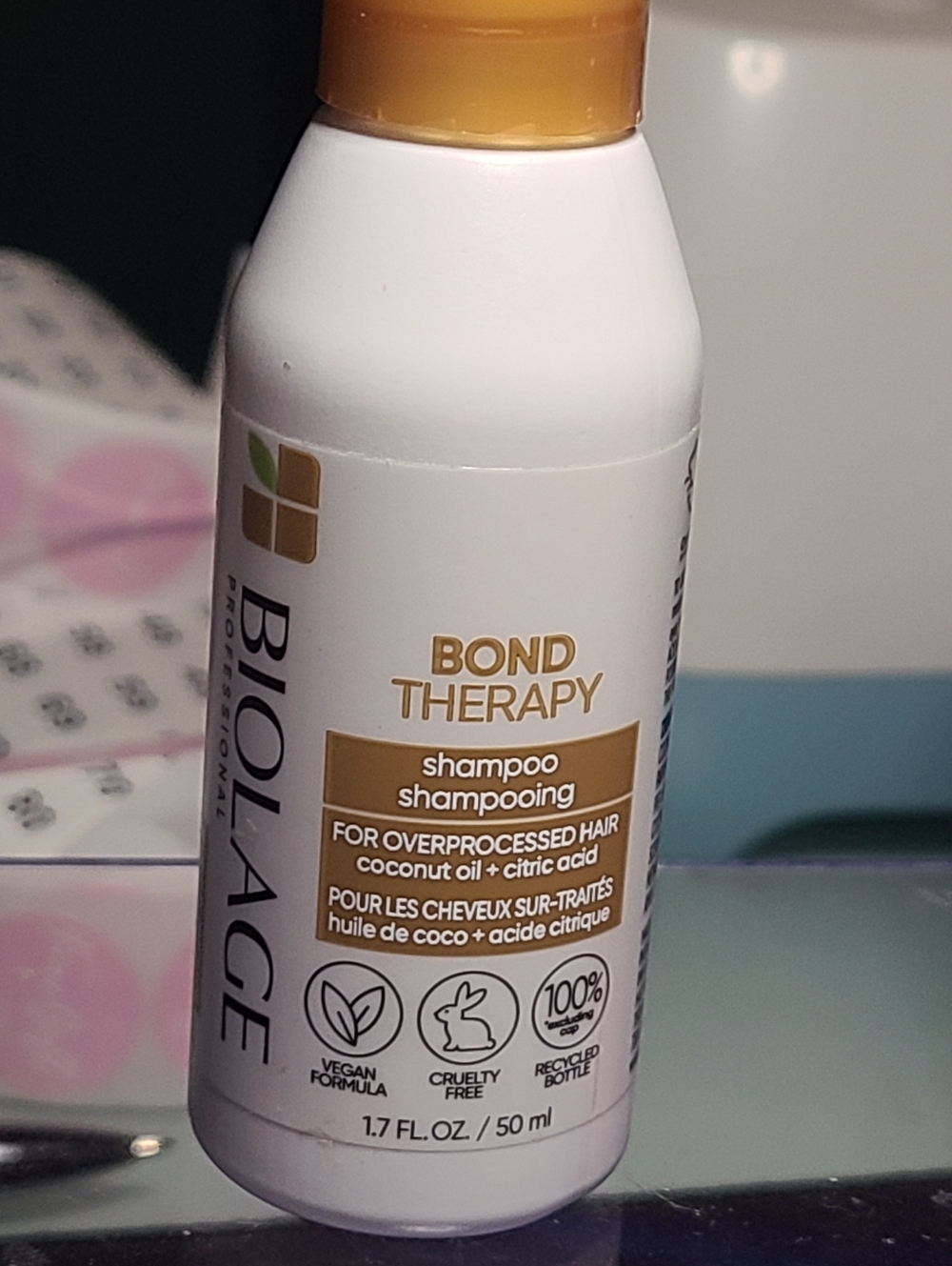 Biolage Bond Therapy Shampoo - Gold/White